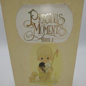 Vintage Precious Moments Holy Bible - New King James Ver. - Hardcover Nelson 270